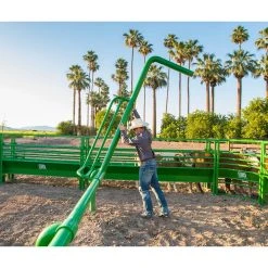 Chute Help Pivoting Adjustable Roping Box 7 Chute Help Pivoting Adjustable Roping Box -NRS World Sales CHBX 1 20 3 20copy